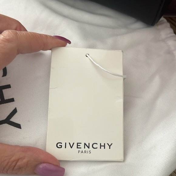 Givenchy Antigona mini  in very good condition - Picture 11 of 12